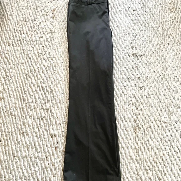 Banana Republic "The Logan Fit" Size 14 Pants - Picture 6 of 9